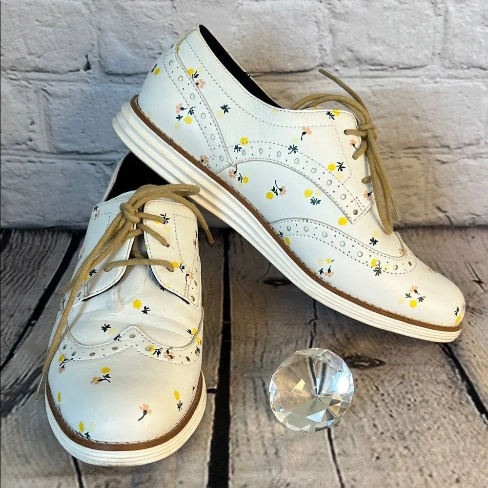 *โCole Haan OriginalGrand wingtip oxfords in optic white